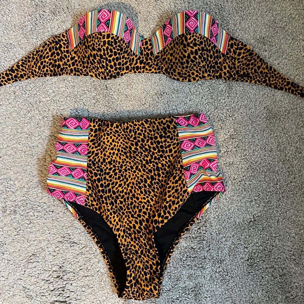 Volcom | S | Never Worn
